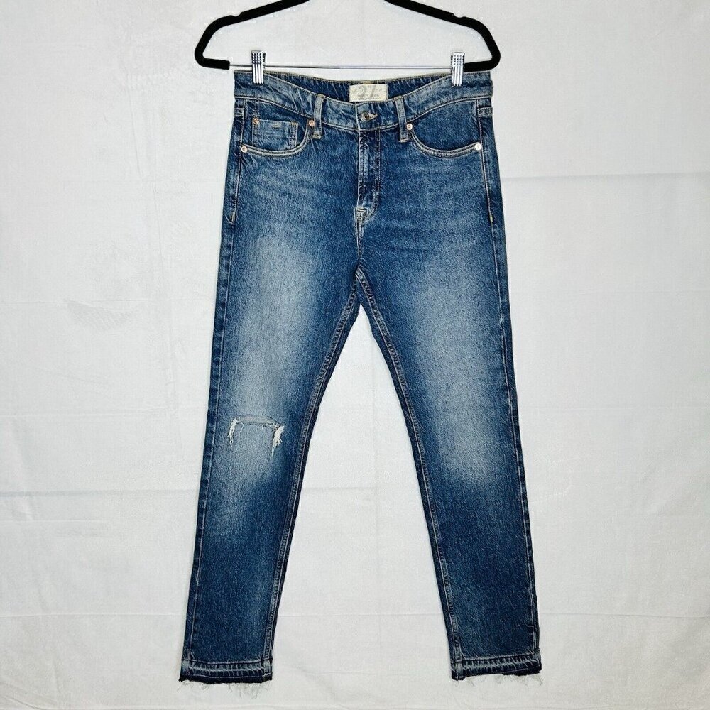 We The Free People Jeans Sz 27 (30x30) Blue Denim Distressed Straight Leg